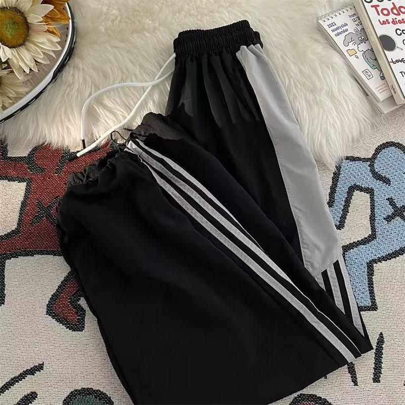 Модные свободные повседневные брюки в полоску для мальчиков - лето 2024 г. Medium
Модные свободные повседневные брюки в полоску для мальчиков - лето 2024 г. Medium