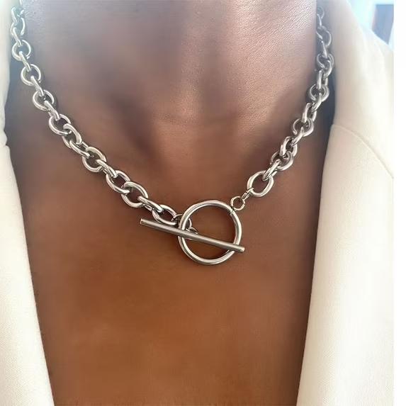 Single Layer OT Necklace with OT Clasp Fashion Necklace Punk Style Chain Accessory for Daily Wear and Special Occasions Unisex Jewelry One Size чорний
Single Layer OT Necklace with OT Clasp Fashion Necklace Punk Style Chain Accessory for Daily Wear and Special Occasions Unisex Jewelry One Size чорний