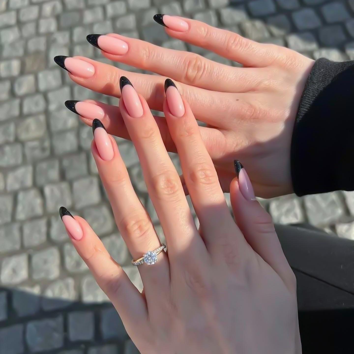 24-Piece Set Almond-Shaped Nude French Press-On Nails - Waterproof, Removable, Skin Tone Enhancing
24-Piece Set Almond-Shaped Nude French Press-On Nails - Waterproof, Removable, Skin Tone Enhancing