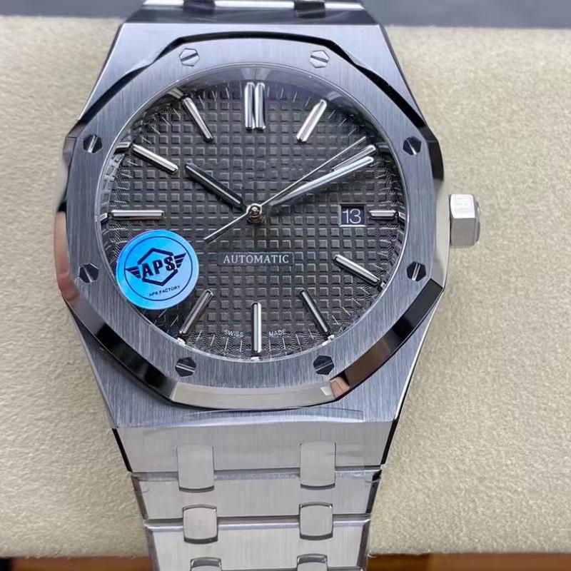 Чоловічий автоматичний годинник Royal Oak Offshore з керамічним безелем і гумовим ремінцем
Чоловічий автоматичний годинник Royal Oak Offshore з керамічним безелем і гумовим ремінцем