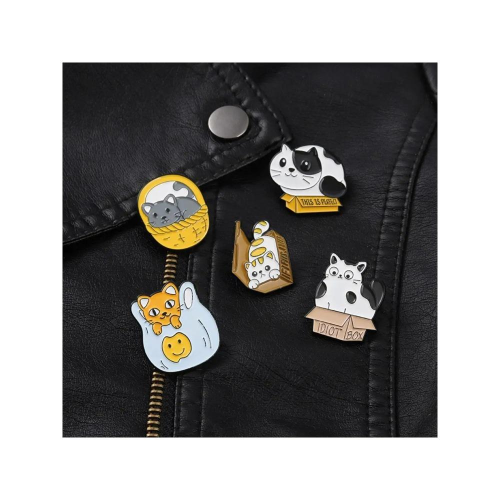 5 pieces of women s creative cartoon cute kitten series metal badges for daily wear, bags, accessories, and brooches 
5 pieces of women s creative cartoon cute kitten series metal badges for daily wear, bags, accessories, and brooches