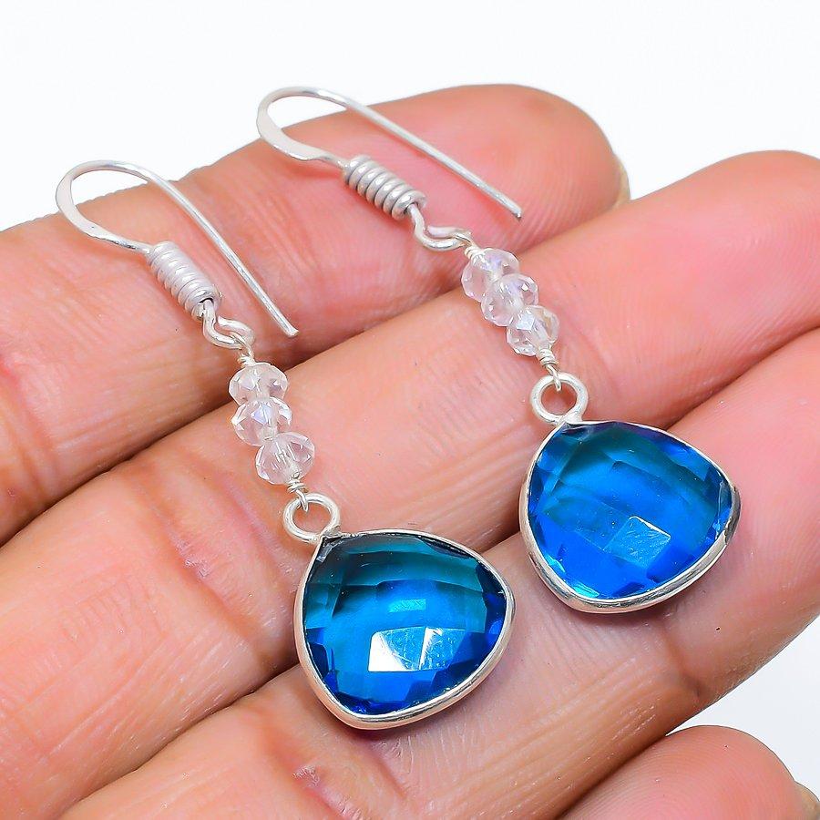 Blue Topaz, White Topaz Gemstone 925 Sterling Silver Jewelry Earring 1.58 GK-3605
Blue Topaz, White Topaz Gemstone 925 Sterling Silver Jewelry Earring 1.58 GK-3605