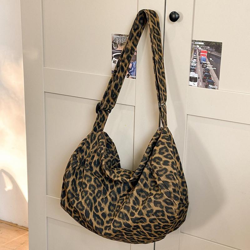 Summer Women s Bag Leopard Print Canvas Crossbody Bag Y2K Trendy Travel Shoulder Bags Tote Bag Female Student Handbags
Summer Women s Bag Leopard Print Canvas Crossbody Bag Y2K Trendy Travel Shoulder Bags Tote Bag Female Student Handbags