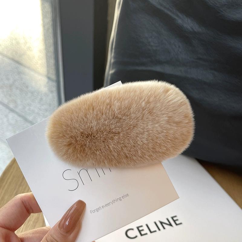 Настоящая выдра, кроличья шерсть, большие заколки для волос, открытка для волос, корейская супер фея, плюшевое украшение для волос, милый меховой зажим с краями карты
Настоящая выдра, кроличья шерсть, большие заколки для волос, открытка для волос, корейская супер фея, плюшевое украшение для волос, милый меховой зажим с краями карты