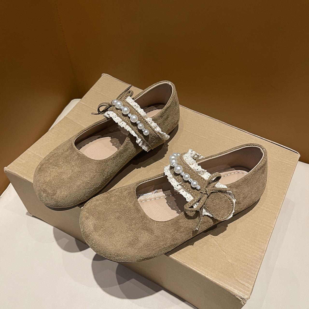 Универсальные однобортные туфли на плоской подошве со стразами и круглым носком, женские туфли на мягкой подошве в стиле ретро 2025 года, весна-осень 40 хаки
Универсальные однобортные туфли на плоской подошве со стразами и круглым носком, женские туфли на мягкой подошве в стиле ретро 2025 года, весна-осень 40 хаки