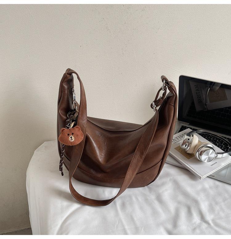 Retro commuter bag women s 2025 new trendy high-end shoulder bag large-capacity messenger bag versatile dumpling bag коричневий
Retro commuter bag women s 2025 new trendy high-end shoulder bag large-capacity messenger bag versatile dumpling bag коричневий