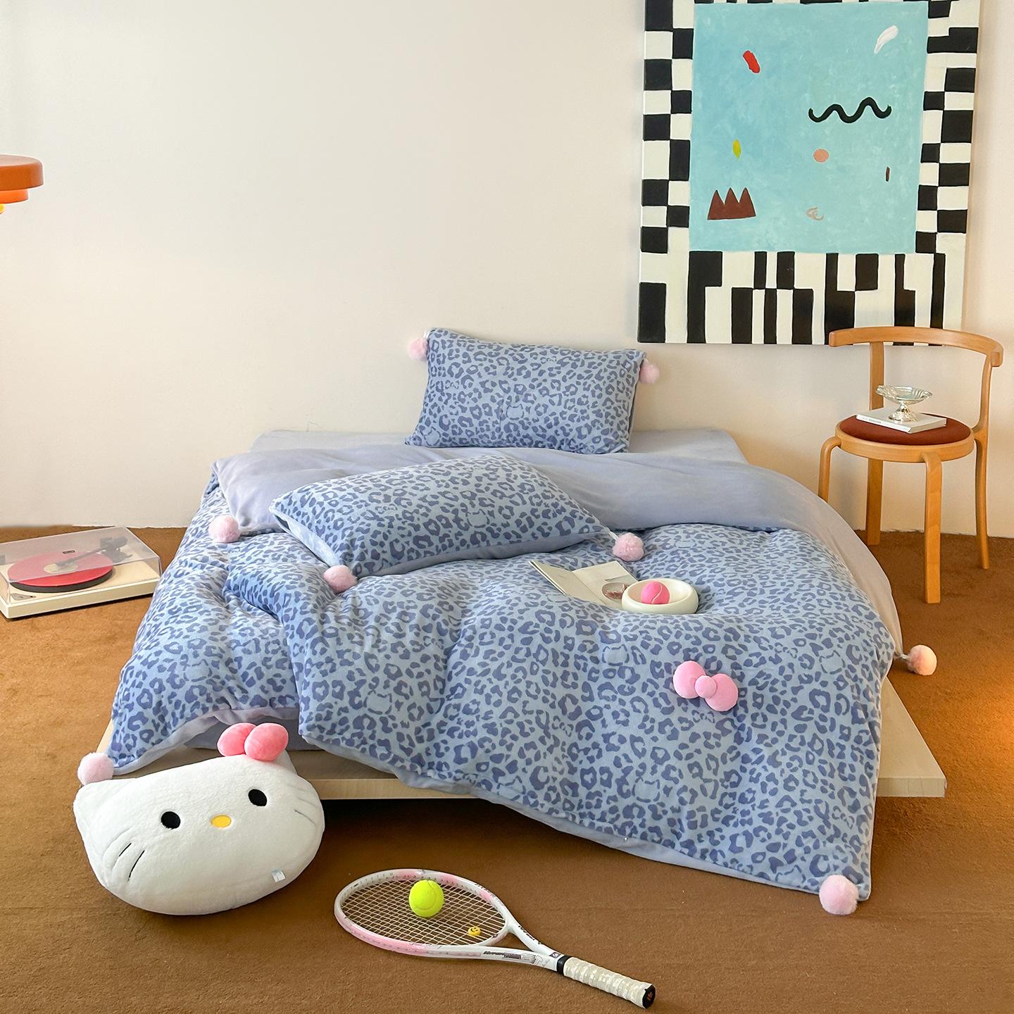 Leopard Print Three-Dimensional Bow Hairball Craft Girl Thickened Milk Fleece Four-Piece Set 1.5 1.2m sheet 3pc
Leopard Print Three-Dimensional Bow Hairball Craft Girl Thickened Milk Fleece Four-Piece Set 1.5 1.2m sheet 3pc