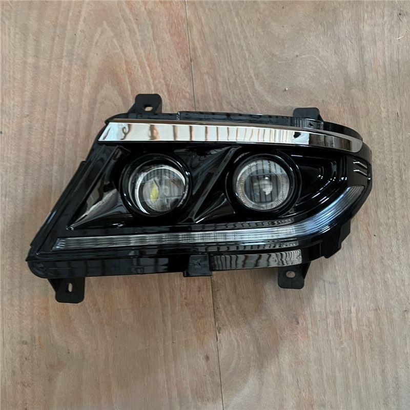 LED Front Headlight for Yutong 6772 New Energy Dump Truck Right
LED Front Headlight for Yutong 6772 New Energy Dump Truck Right