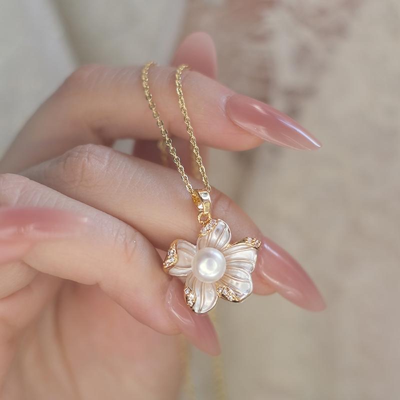 Huitan Aesthetic Flower Pendant Necklace with Imitation Pearl Gold Color Wedding Accessories for Women Gift Statement Jewelry 45cm
Huitan Aesthetic Flower Pendant Necklace with Imitation Pearl Gold Color Wedding Accessories for Women Gift Statement Jewelry 45cm