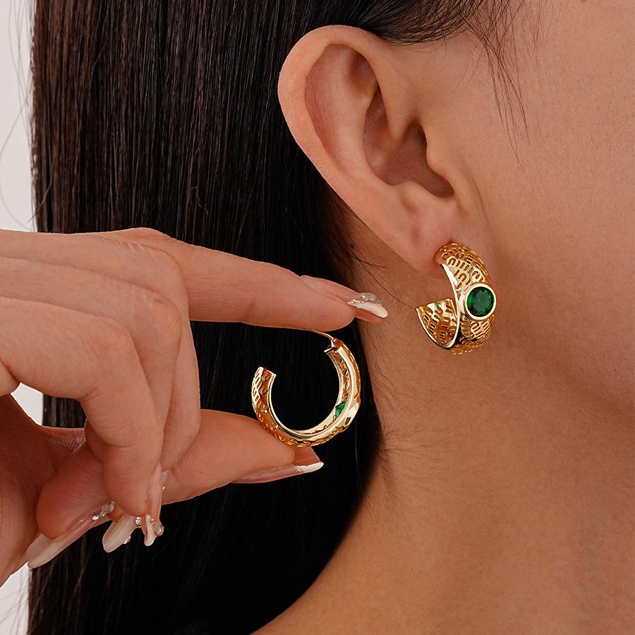 Retro Zircon Stud Earrings: Gold-Plated Sterling Silver C-Shaped Letter Design for Women
Retro Zircon Stud Earrings: Gold-Plated Sterling Silver C-Shaped Letter Design for Women