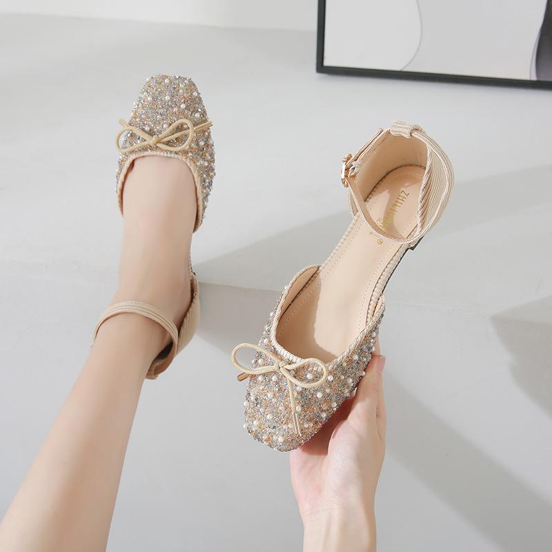 33 34 Small size bag head sandals women s summer new rhinestone bow flat bottom large size 41 a 43 33 абрикосовий
33 34 Small size bag head sandals women s summer new rhinestone bow flat bottom large size 41 a 43 33 абрикосовий