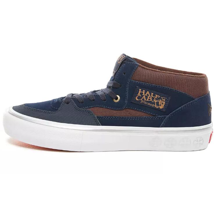 Vans Half Cab Independent VN0A38CPUHL 40.5
Vans Half Cab Independent VN0A38CPUHL 40.5