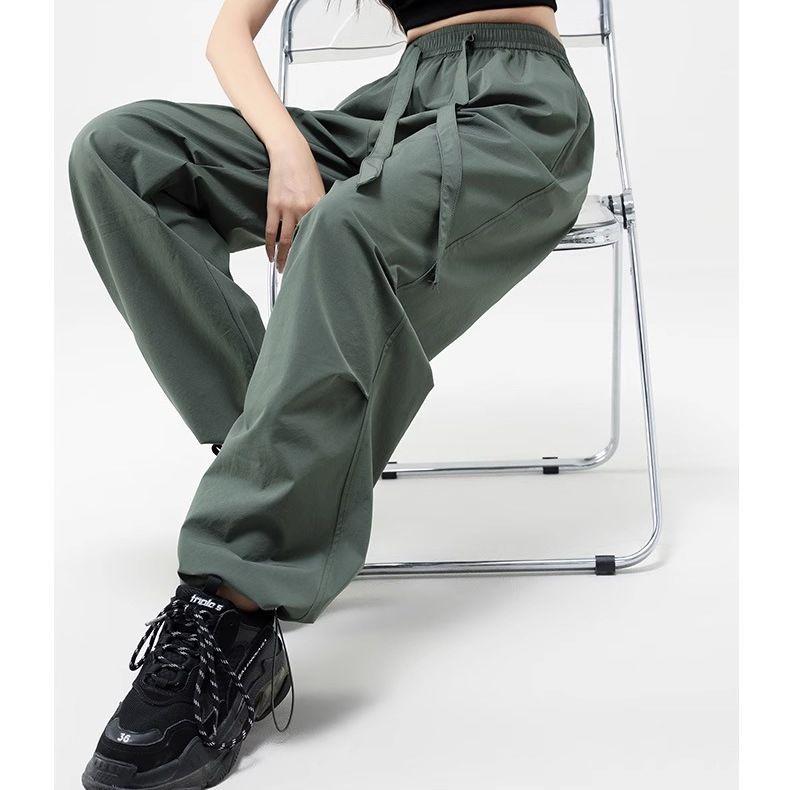 Quick-Dry High-Waist Wide-Leg Parachute Pants for Casual Outdoor Sports M армія зелений колір
Quick-Dry High-Waist Wide-Leg Parachute Pants for Casual Outdoor Sports M армія зелений колір