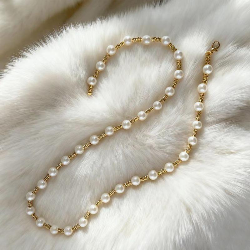 Женская декоративная цепочка на талию с жемчугом Mary French chic - декоративный пояс для свитеров и платьев золотой
Женская декоративная цепочка на талию с жемчугом Mary French chic - декоративный пояс для свитеров и платьев золотой