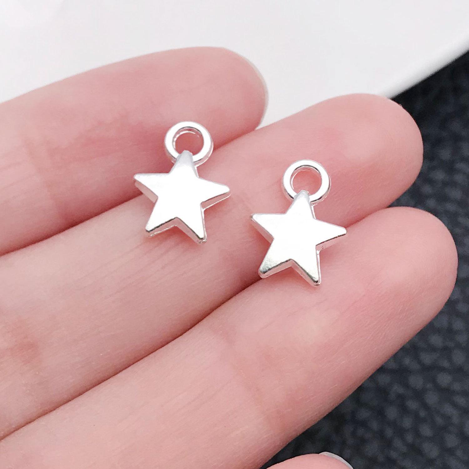 Старинная серебряная подвеска в виде звезды, луны, солнечного шара — аксессуар для самостоятельного изготовления украшений
Старинная серебряная подвеска в виде звезды, луны, солнечного шара — аксессуар для самостоятельного изготовления украшений