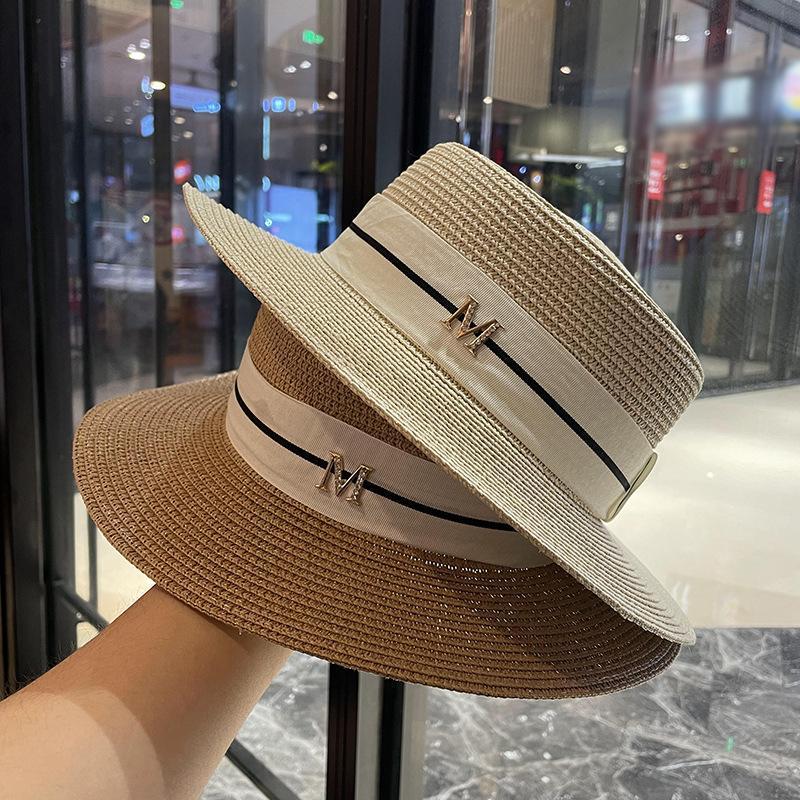 New Letters Embroidered Women Straw Hats Panama Wide Brim Jazz Hat Summer Hat Ladies Sun Hat Simple Flat Top Hat бежевий
New Letters Embroidered Women Straw Hats Panama Wide Brim Jazz Hat Summer Hat Ladies Sun Hat Simple Flat Top Hat бежевий