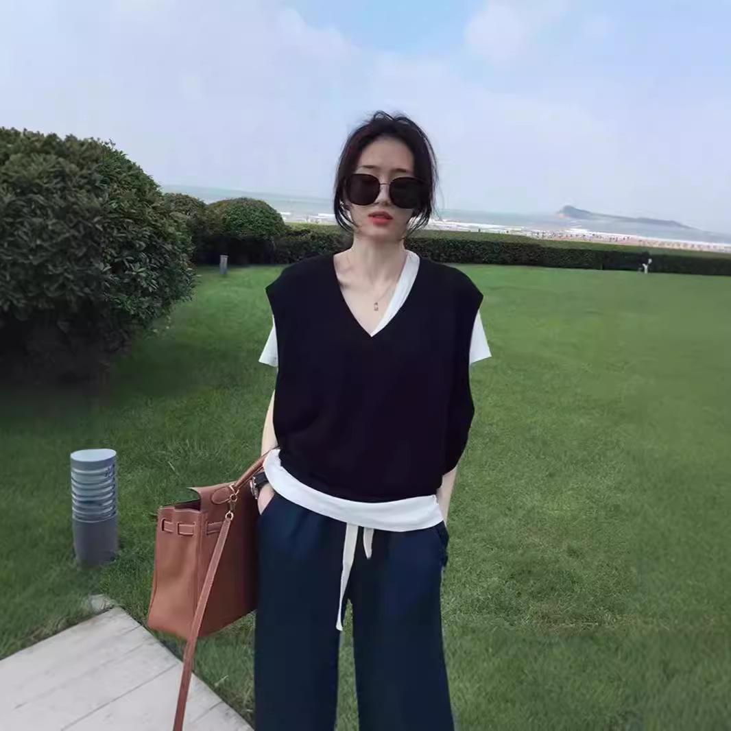 Women s Knitted V-Neck Sleeveless Tank: Korean Style Casual Layered Sweater One Size серый
Women s Knitted V-Neck Sleeveless Tank: Korean Style Casual Layered Sweater One Size серый