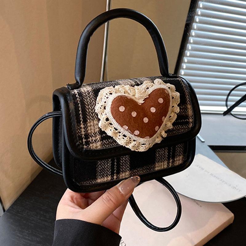 Small bag women s autumn and winter versatile new fashion shoulder messenger bag mini portable small square bag чёрный
Small bag women s autumn and winter versatile new fashion shoulder messenger bag mini portable small square bag чёрный