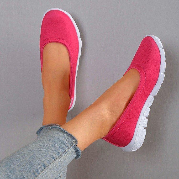 Slip on Woman Sneakers Autumn Breathbale Mesh Female Flats Light Shallow Walking Shoes for Women Outdoor Ladiers Casual Sneaker 36 
Slip on Woman Sneakers Autumn Breathbale Mesh Female Flats Light Shallow Walking Shoes for Women Outdoor Ladiers Casual Sneaker 36