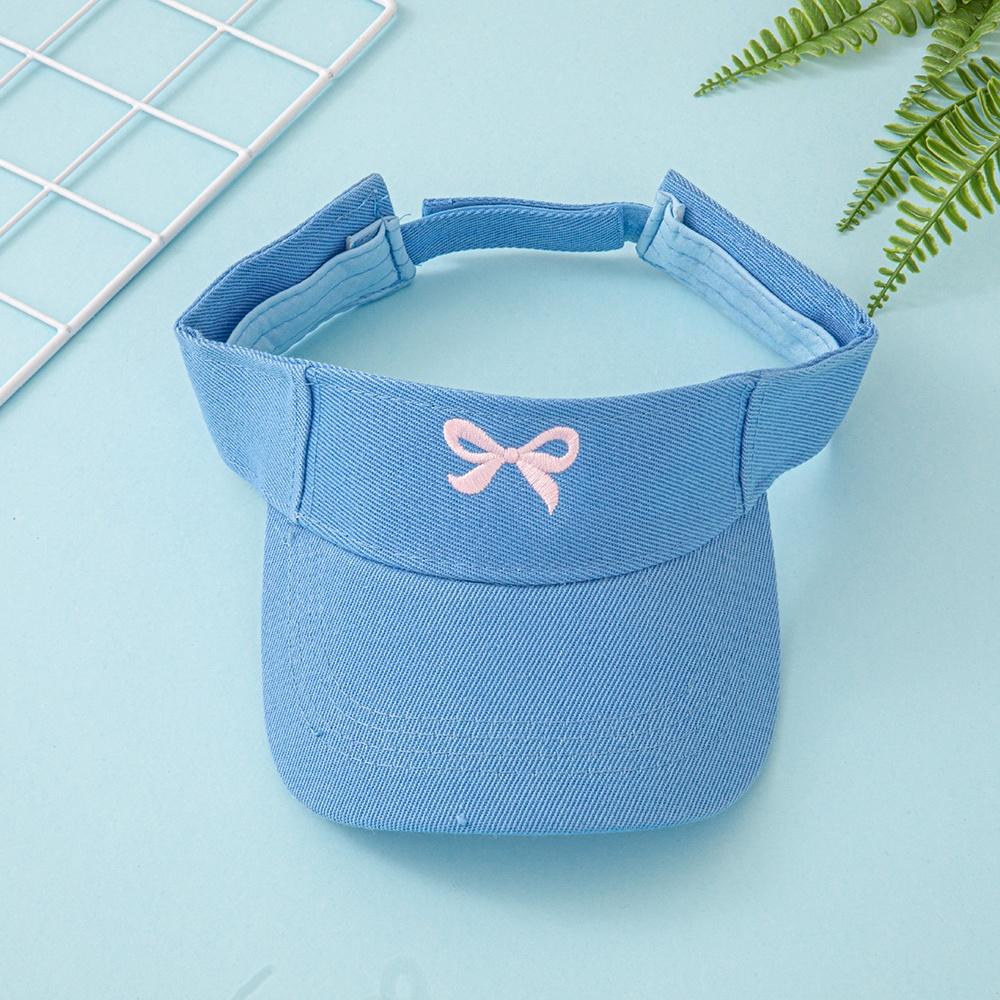 Vibrant sunshade cap: A must-have for a lovely summer, perfect beach day, picnic and outdoor walk, adding a playful touch to you небо синє кольору
Vibrant sunshade cap: A must-have for a lovely summer, perfect beach day, picnic and outdoor walk, adding a playful touch to you небо синє кольору