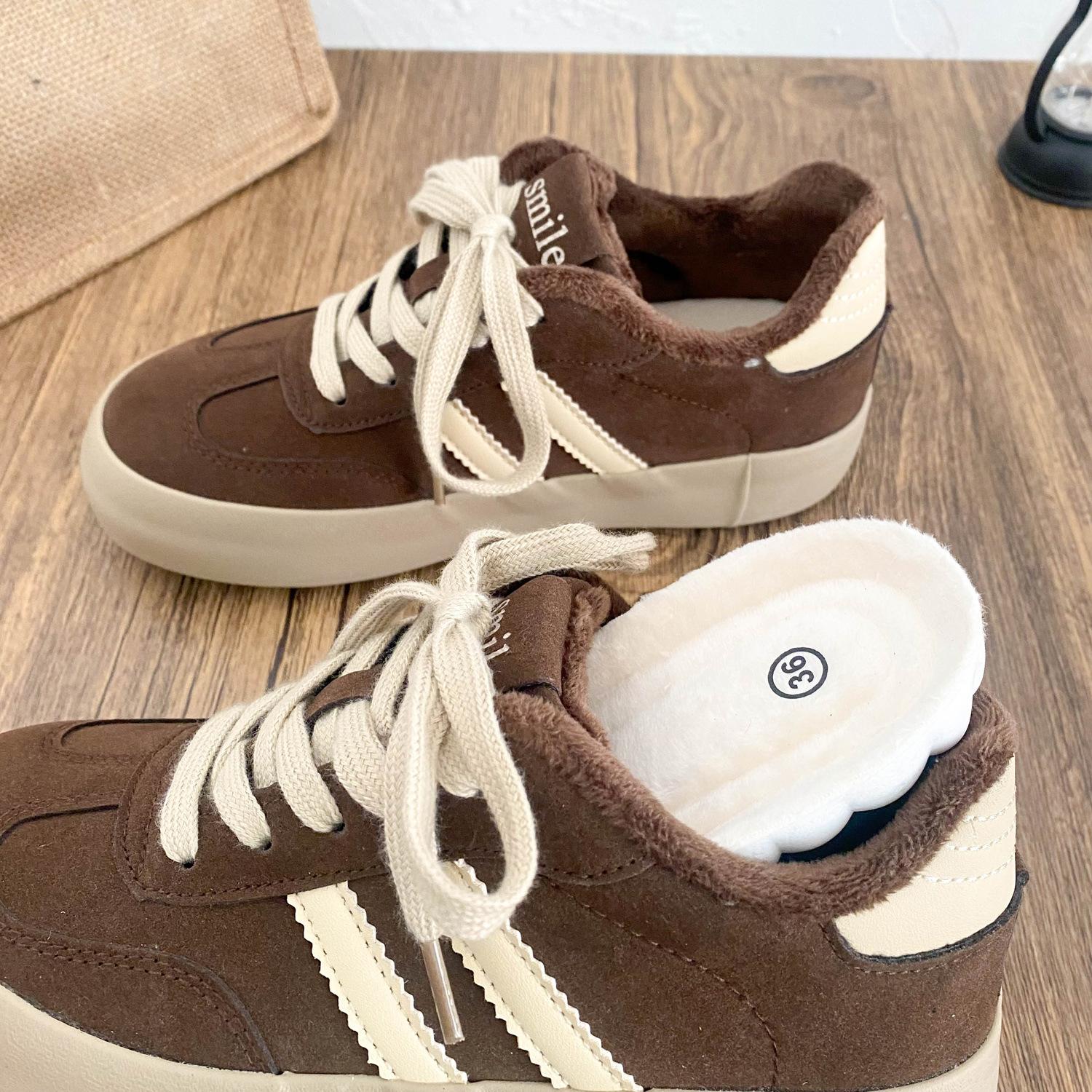 G1392 latex insole/velvet platform shoes women s shoes 2024 winter new retro board shoes two cotton shoes 35 верблюд
G1392 latex insole/velvet platform shoes women s shoes 2024 winter new retro board shoes two cotton shoes 35 верблюд