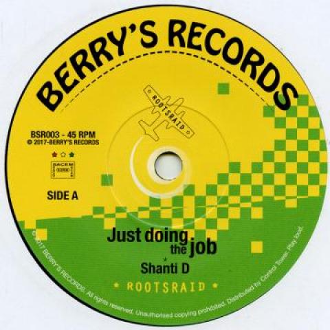 7inch Record SHANTI D - Just Doing The Job / Dub BSR003 Berrys 2017 Europe Reggae, Ska & Dub
7inch Record SHANTI D - Just Doing The Job / Dub BSR003 Berrys 2017 Europe Reggae, Ska & Dub