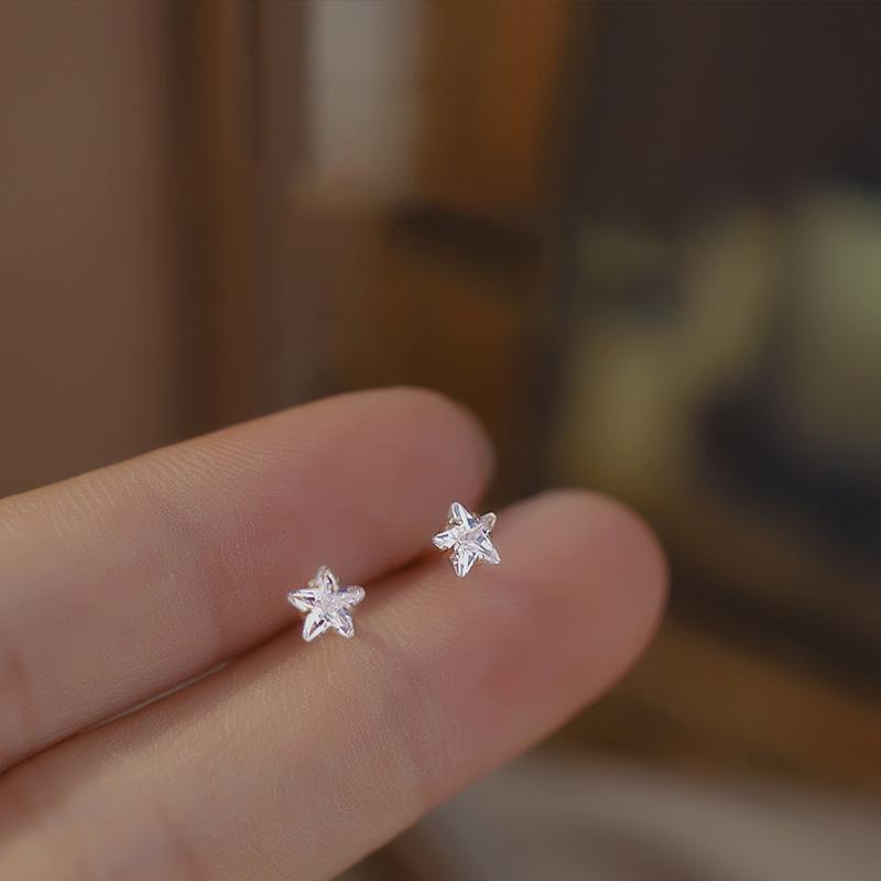 Minimalist Mini Star S925 Sterling Silver Stud Earrings - Cute, Versatile, Fashionable 925 Silver
Minimalist Mini Star S925 Sterling Silver Stud Earrings - Cute, Versatile, Fashionable 925 Silver