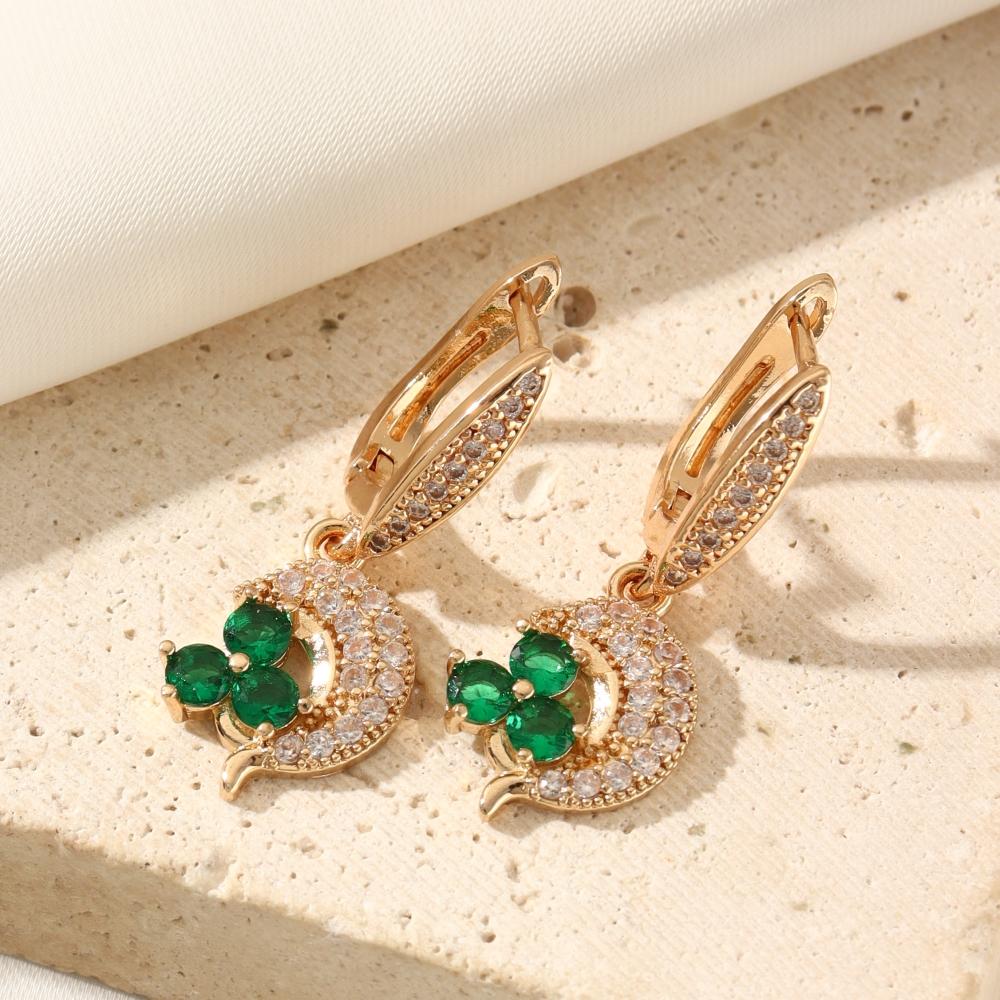 Dolphin Shape Dangle Earrings for Women 2025 New Golden Zirconia Drop Earring Ladys Wedding Party Jewelry Accessories зелёный
Dolphin Shape Dangle Earrings for Women 2025 New Golden Zirconia Drop Earring Ladys Wedding Party Jewelry Accessories зелёный