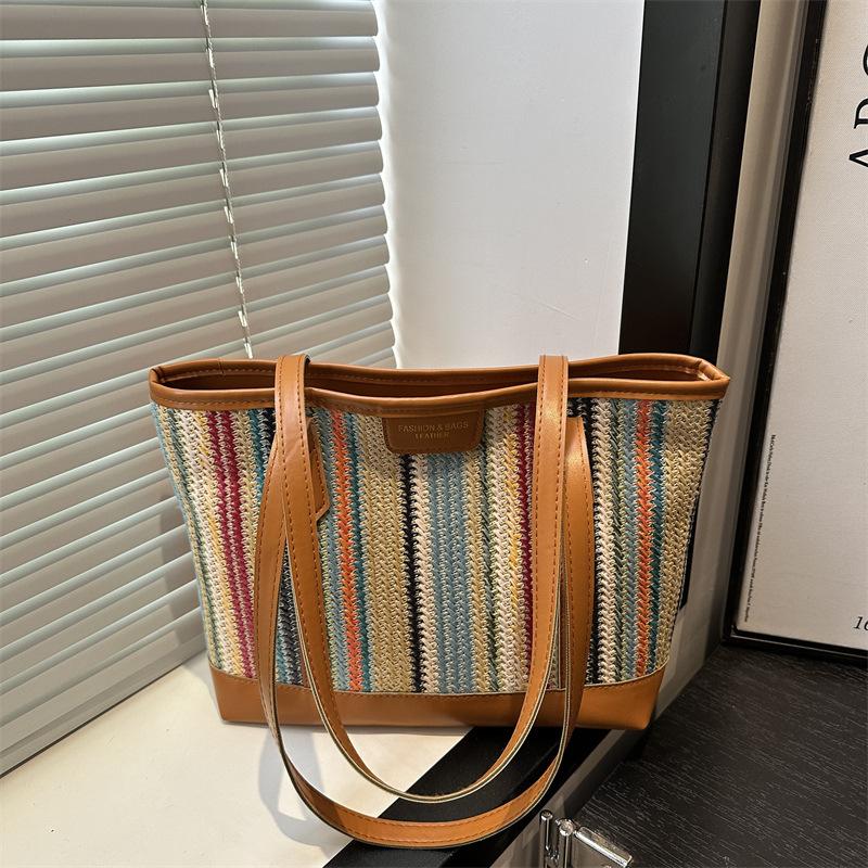 Stripes contrasting colors casual large-capacity women s handbag beautiful design sense shoulder underarm bag advanced texture
Stripes contrasting colors casual large-capacity women s handbag beautiful design sense shoulder underarm bag advanced texture