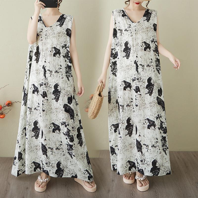 Summer new cotton and linen V-neck Korean version plus long nightdress lazy style loose version sleeveless dress women Large size average size
Summer new cotton and linen V-neck Korean version plus long nightdress lazy style loose version sleeveless dress women Large size average size