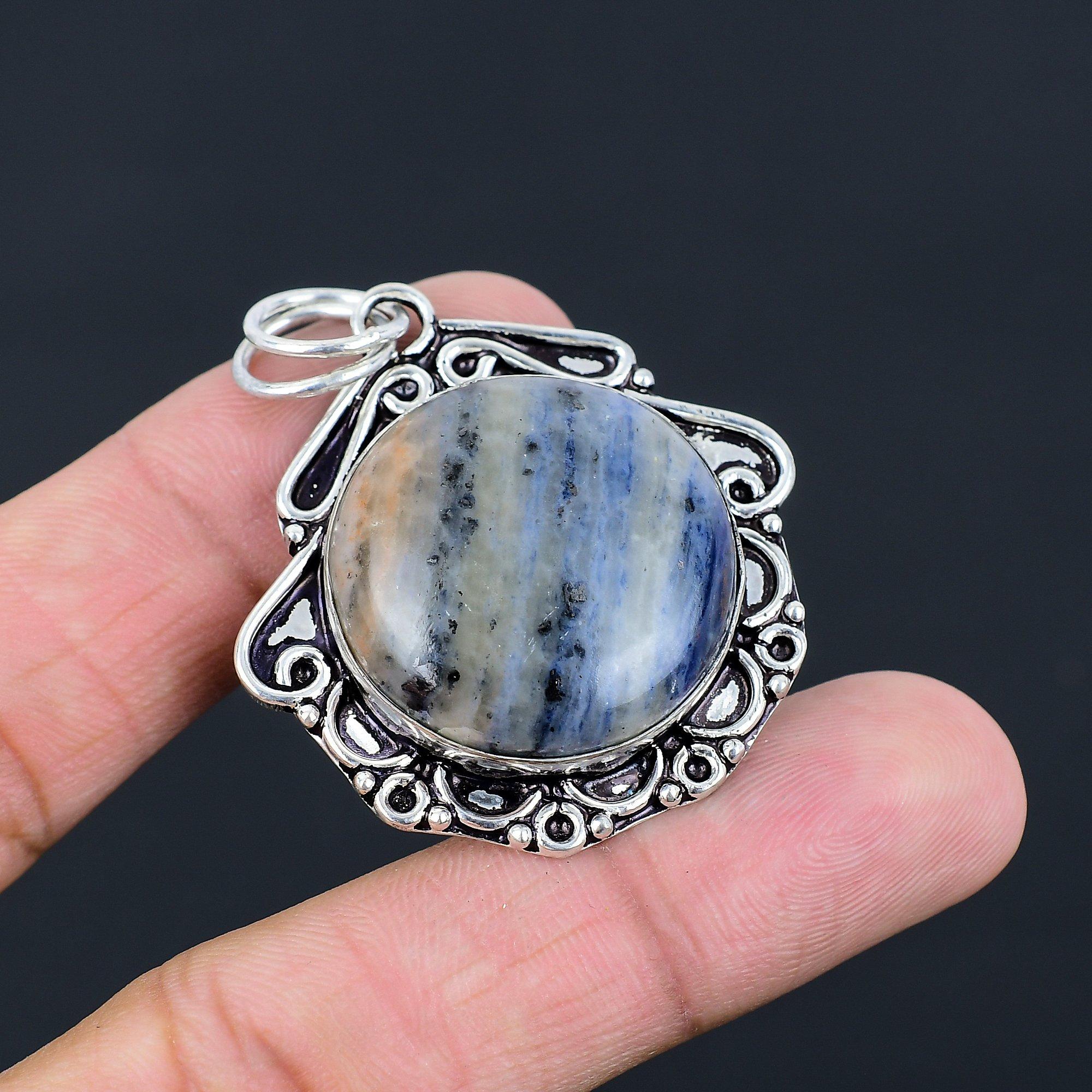 Natural Sodalite Sterling Silver Third Eye Chakra Mother Birthday Bezel Pendant
Natural Sodalite Sterling Silver Third Eye Chakra Mother Birthday Bezel Pendant