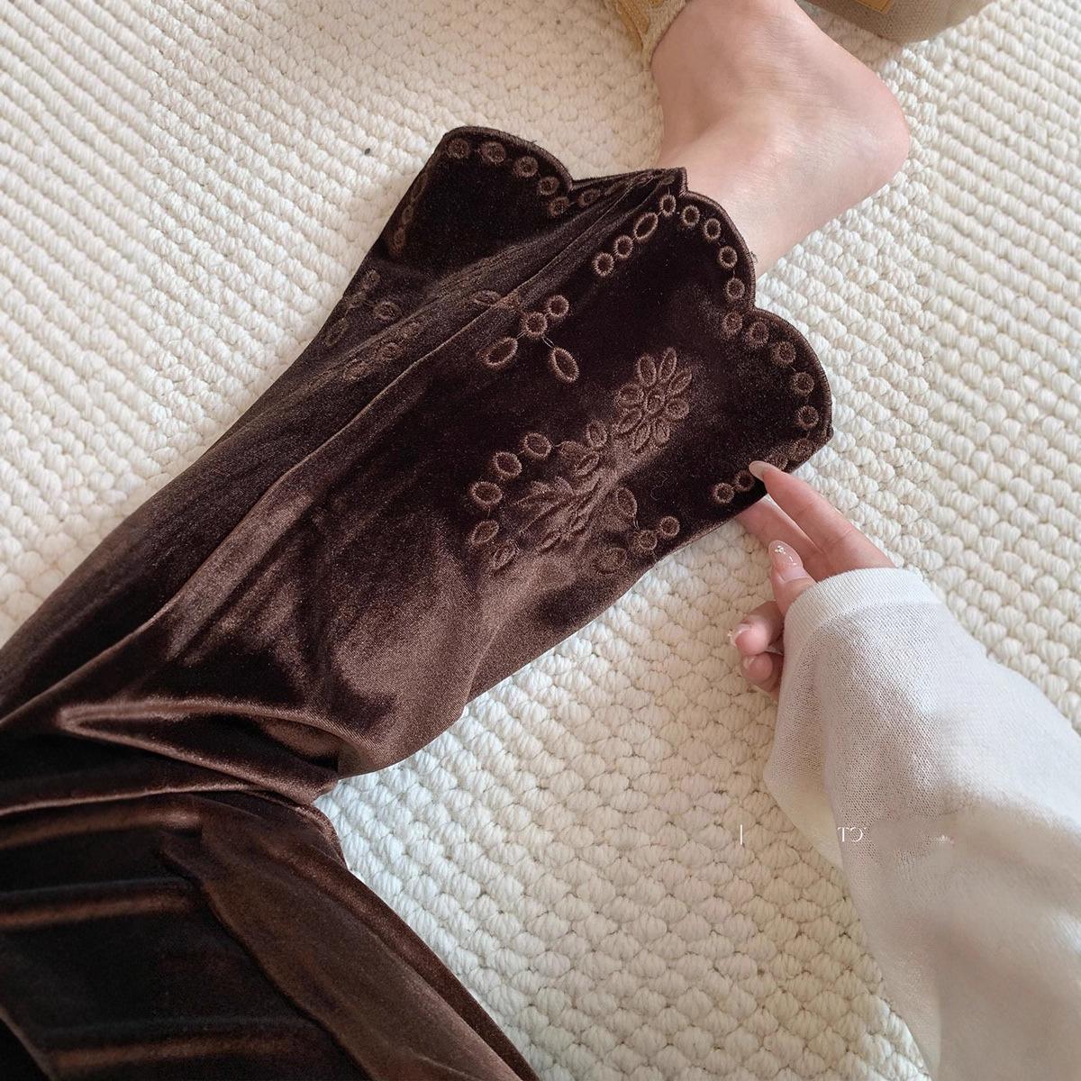 Women s Black Lace Embroidery Micro-flare Pants - 2025 Early Autumn High-end Fashion for Stylish and Casual Wear XL
Women s Black Lace Embroidery Micro-flare Pants - 2025 Early Autumn High-end Fashion for Stylish and Casual Wear XL