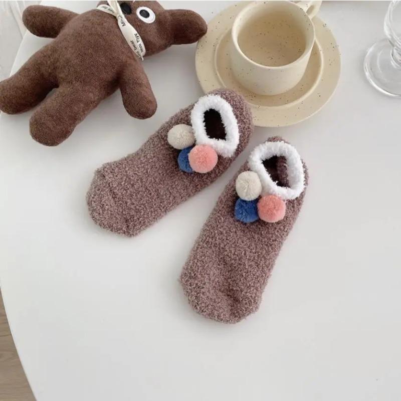 Милые толстые носки из кораллового флиса, женские зимние теплые короткие носки, нескользящие носки с шариками, женские домашние носки Calcetine
Милые толстые носки из кораллового флиса, женские зимние теплые короткие носки, нескользящие носки с шариками, женские домашние носки Calcetine