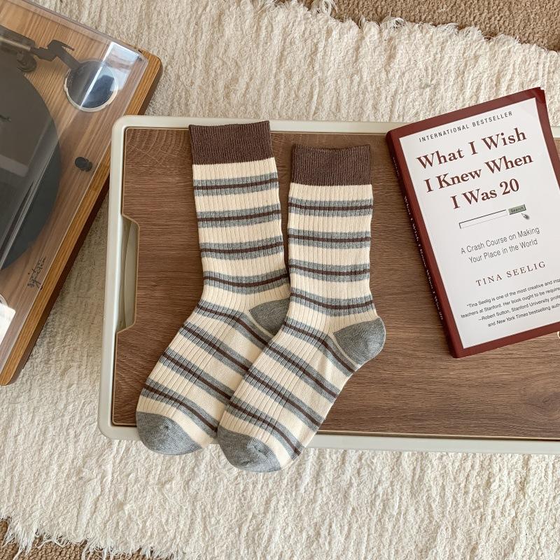 Contrasting Color Korean Striped Double Needle Socks Cotton Medium Tube Socks Versatile Same Xiaohongshu Stockings One size fits all
Contrasting Color Korean Striped Double Needle Socks Cotton Medium Tube Socks Versatile Same Xiaohongshu Stockings One size fits all