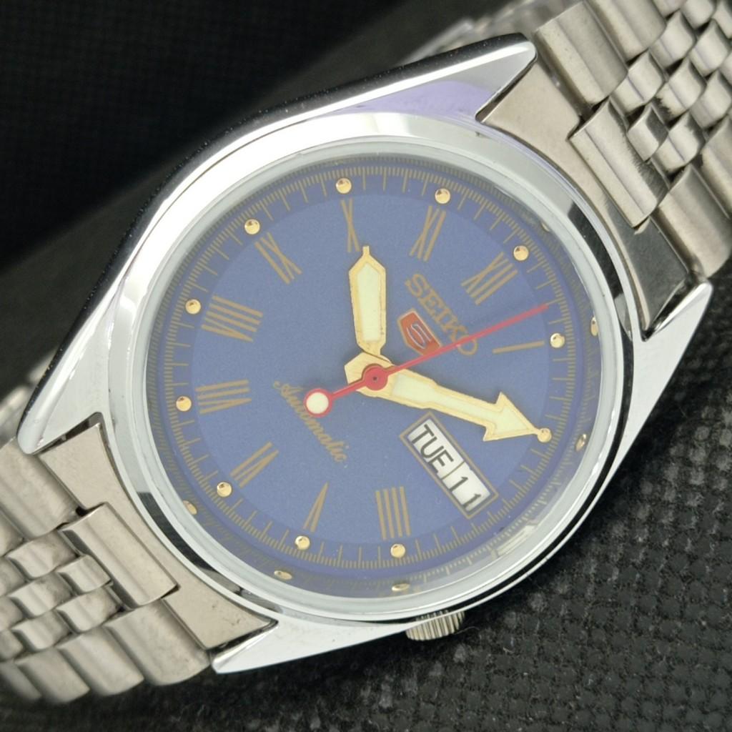 REFURBISHED VINTAGE SEIKO 5 AUTOMATIC JAPAN MENS D/D BLUE WATCH 587c-a308788-9 SKU587c-a308788
REFURBISHED VINTAGE SEIKO 5 AUTOMATIC JAPAN MENS D/D BLUE WATCH 587c-a308788-9 SKU587c-a308788