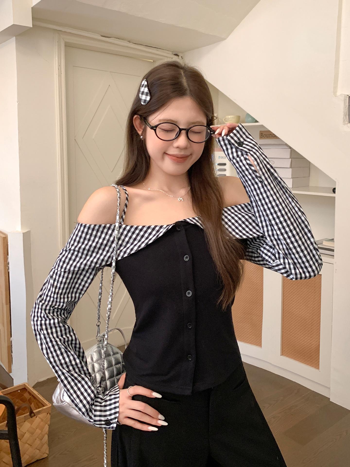 Spice Girl Sexy Plaid Splicing Fake Two-piece Long Sleeve T-Shirt Women s Autumn Off-Shoulder Bottom Shirt Slim S чёрный
Spice Girl Sexy Plaid Splicing Fake Two-piece Long Sleeve T-Shirt Women s Autumn Off-Shoulder Bottom Shirt Slim S чёрный