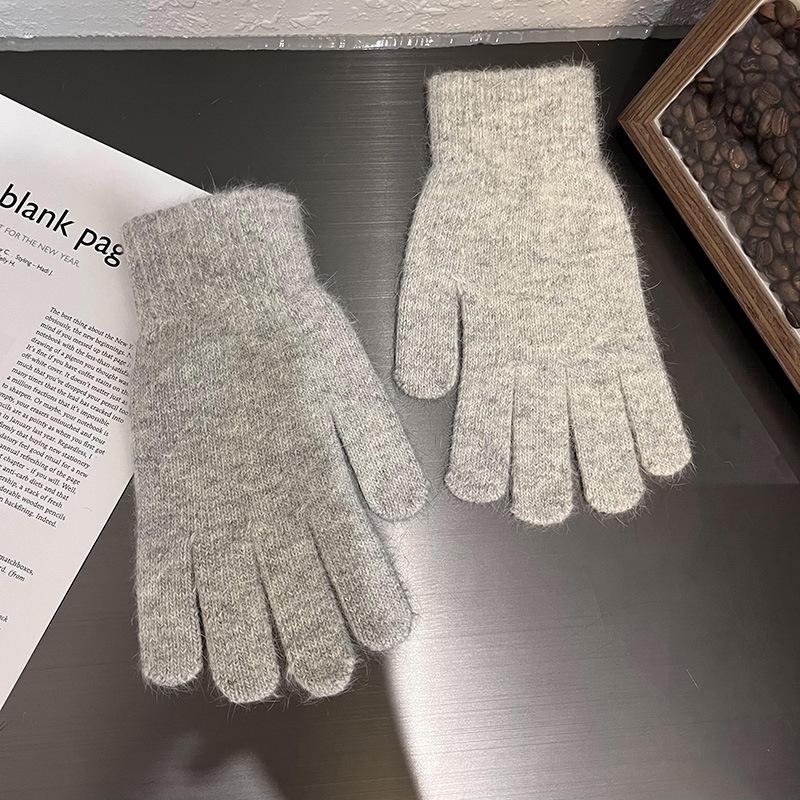Solid Color Cycling Gloves Students Cute Joker Cold and Warm Refers To Plush Knitted Rabbit Hair Blended Female Winter. One Size
Solid Color Cycling Gloves Students Cute Joker Cold and Warm Refers To Plush Knitted Rabbit Hair Blended Female Winter. One Size