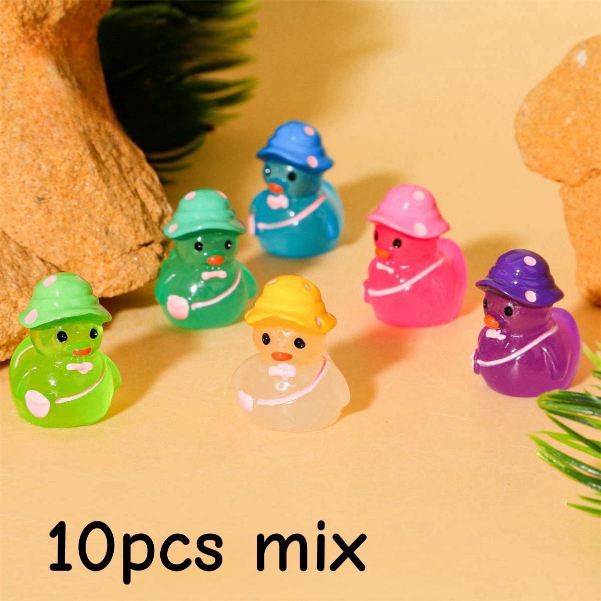 10 glowing duck statues, resin animal miniature models with glowing hats, battery free, perfect for aquariums, rooms, cars, gard
10 glowing duck statues, resin animal miniature models with glowing hats, battery free, perfect for aquariums, rooms, cars, gard