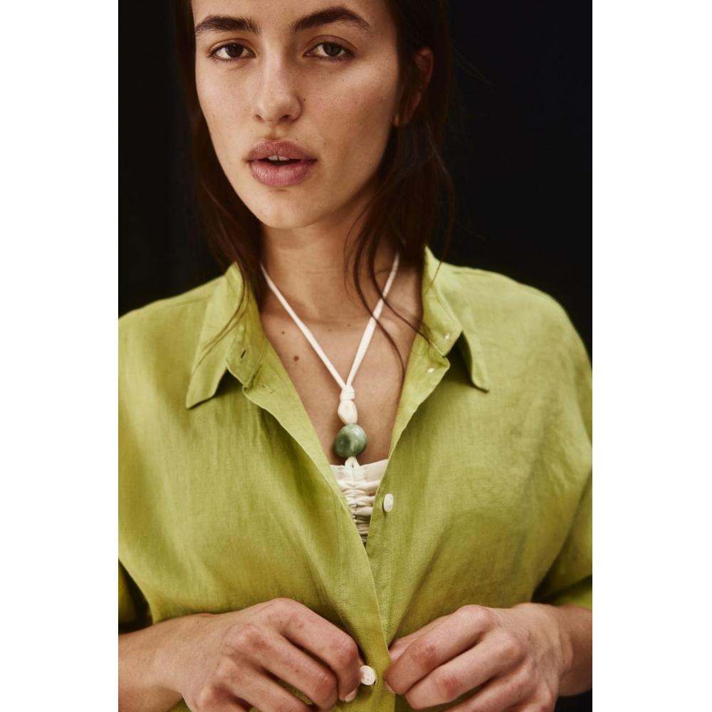 Льняная рубашка HM зеленая
Льняная рубашка HM зеленая