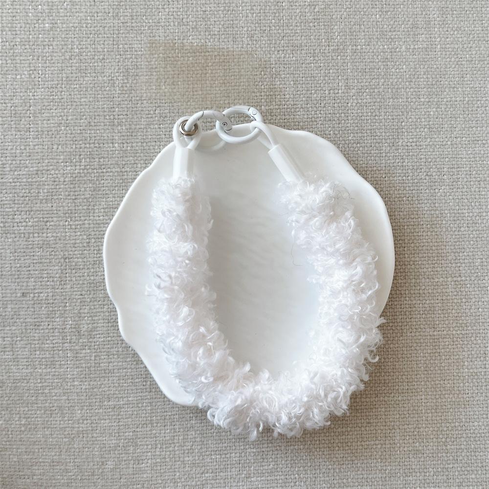 Versatile Fluff Mobile Phone Lanyard with Patch Plush Wrist Strap Plush Wristlet Wristband Keychain Fuzzy Hands-Free Short Rope білий
Versatile Fluff Mobile Phone Lanyard with Patch Plush Wrist Strap Plush Wristlet Wristband Keychain Fuzzy Hands-Free Short Rope білий