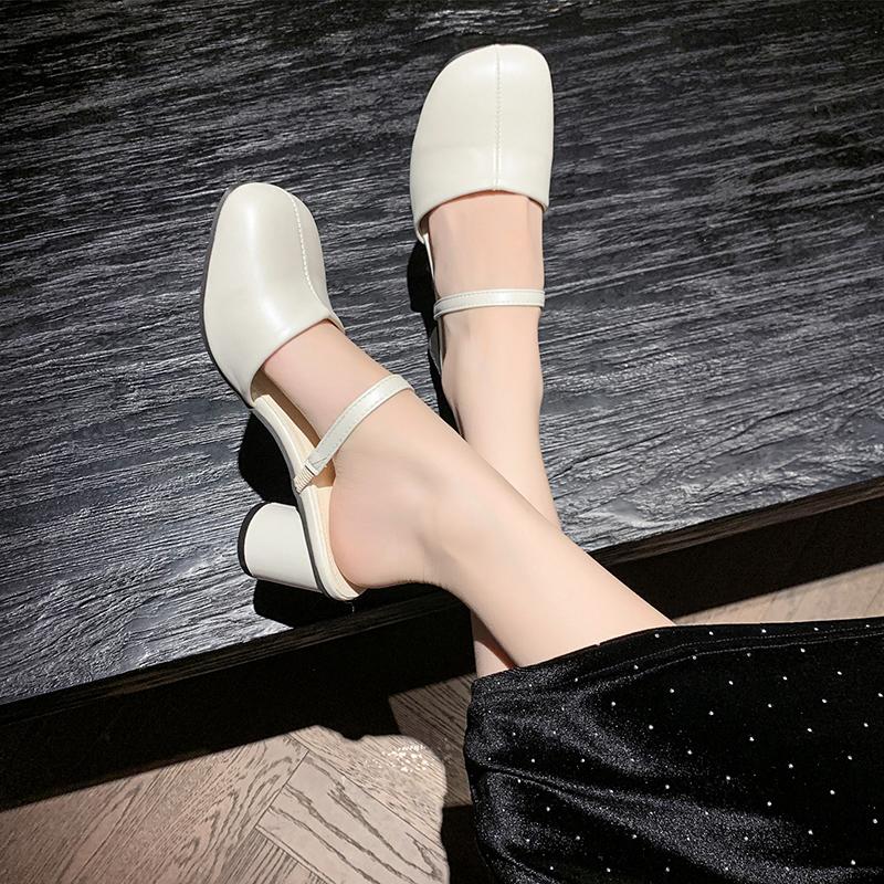 Мода 2025 Новые Летние Женские Шлепанцы с Закрытым Носком Элегантные Слипоны на Толстом Каблуке Слайды Женские Лаконичные Вечерние Платье Сандалии 35 бежевый
Мода 2025 Новые Летние Женские Шлепанцы с Закрытым Носком Элегантные Слипоны на Толстом Каблуке Слайды Женские Лаконичные Вечерние Платье Сандалии 35 бежевый