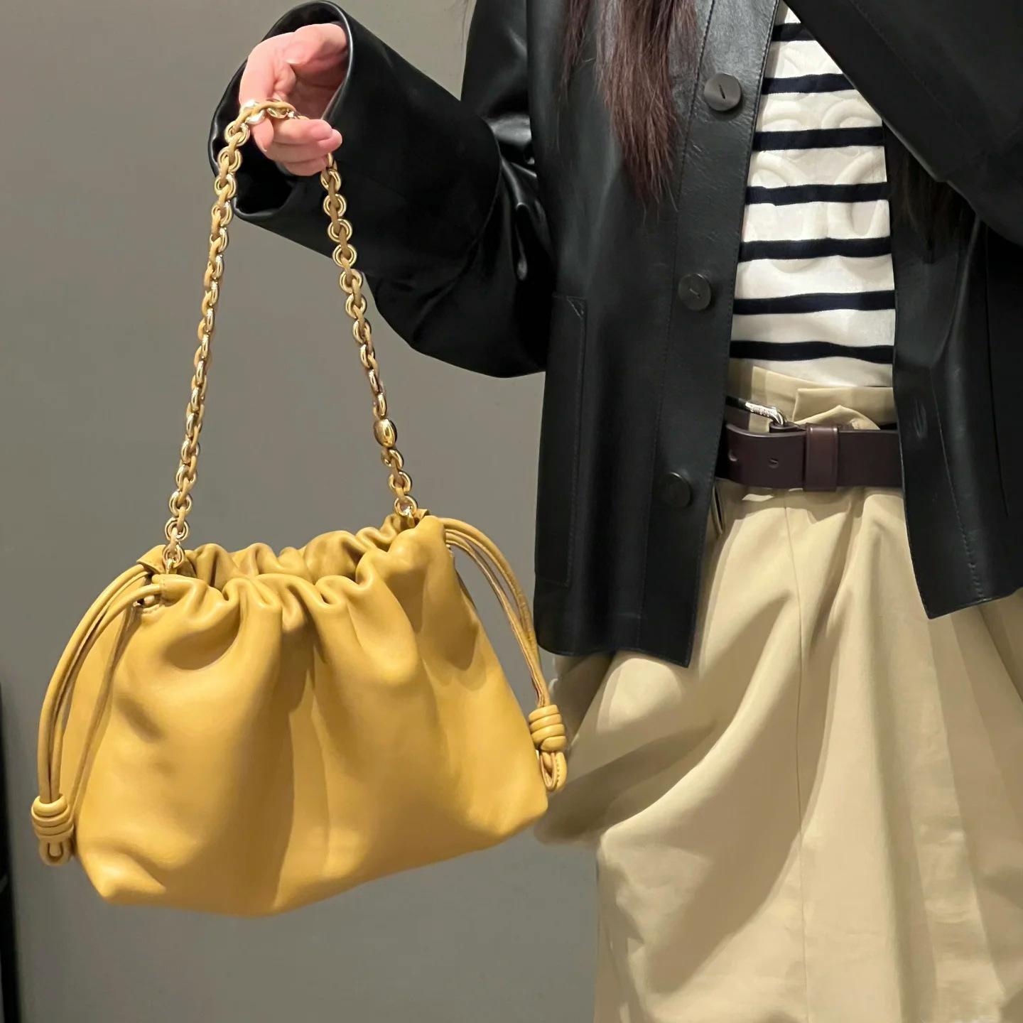 High Order Lucky Bag Imported Sheepskin Chain Cloud Bag Wrinkled Drawstring Bucket Bag Single Shoulder Cross Shoulder Women s Bag 21.5x6x17cm зелений
High Order Lucky Bag Imported Sheepskin Chain Cloud Bag Wrinkled Drawstring Bucket Bag Single Shoulder Cross Shoulder Women s Bag 21.5x6x17cm зелений