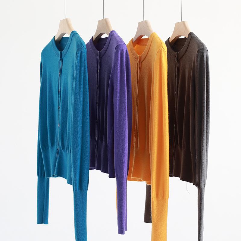 Korean Style Colorful Wool Blend Crew Neck Knit Cardigan - Single-Breasted, Long Sleeve Outerwear. One Size
Korean Style Colorful Wool Blend Crew Neck Knit Cardigan - Single-Breasted, Long Sleeve Outerwear. One Size
