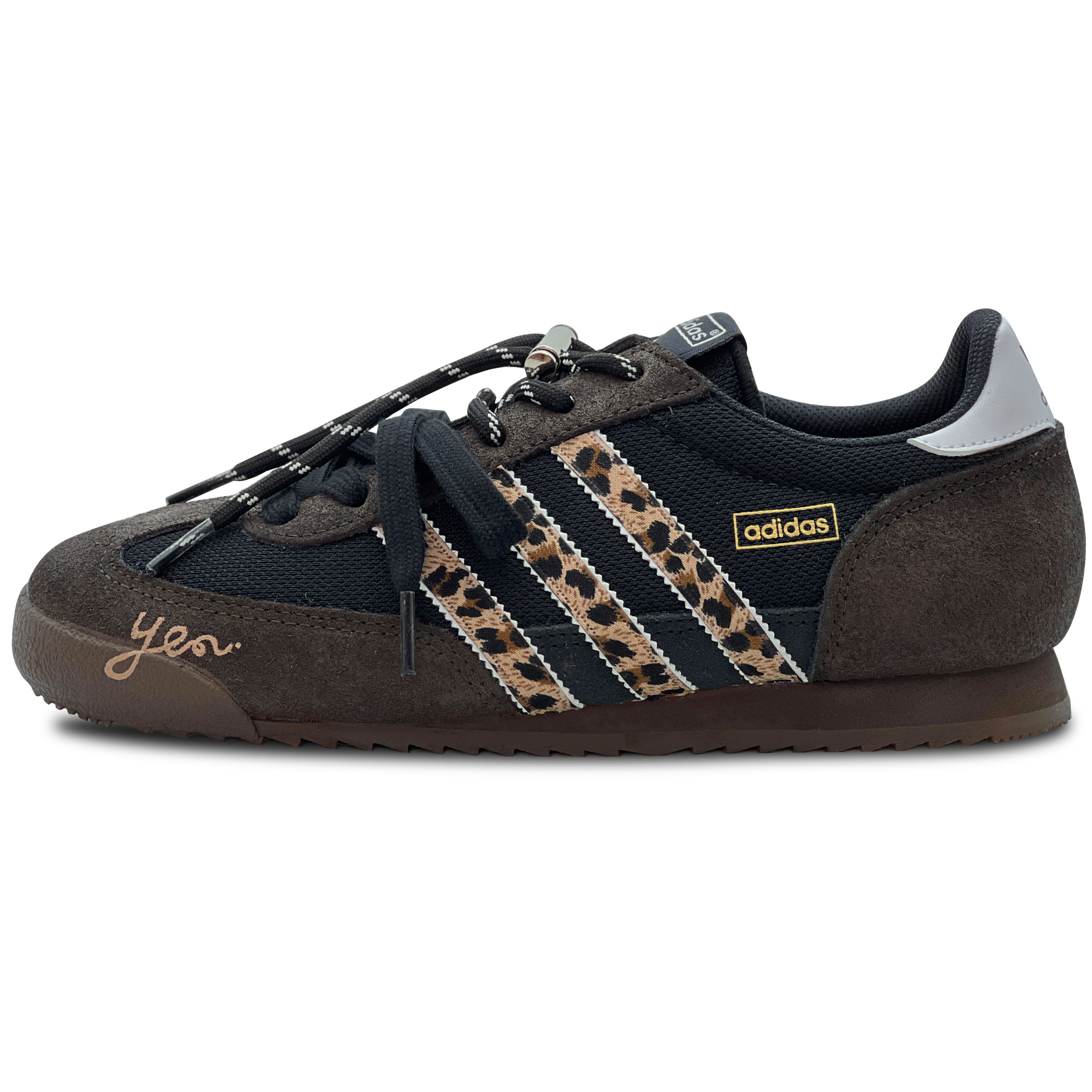 Adidas Originals R71 Vintage Leopard Print Abrasion Resistant Low top Casual Shoes Unisex Black Brown IH1324(Team293-) 38⅔
Adidas Originals R71 Vintage Leopard Print Abrasion Resistant Low top Casual Shoes Unisex Black Brown IH1324(Team293-) 38⅔