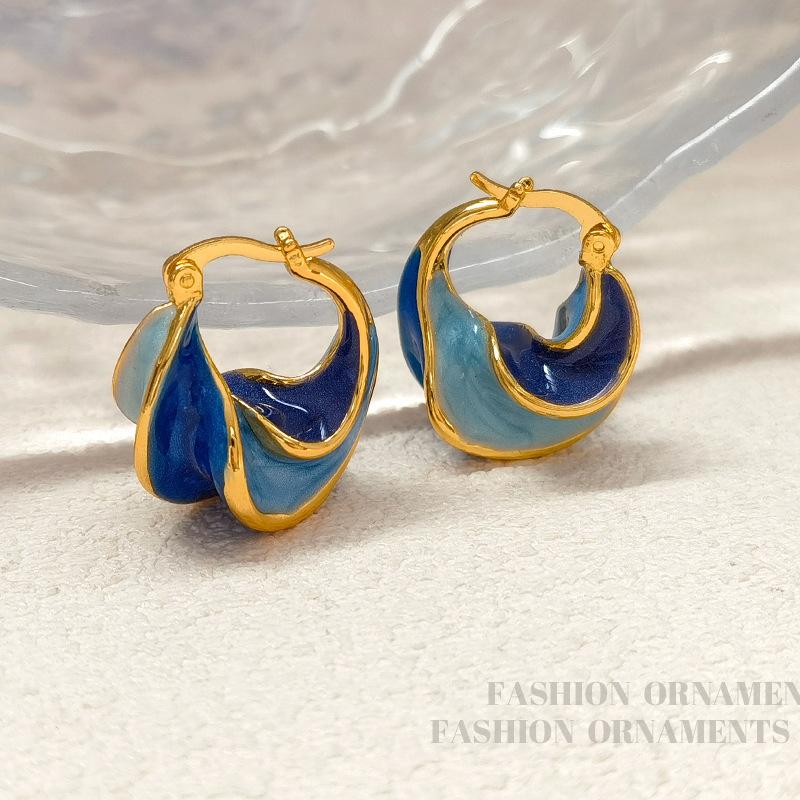 Fashion Gold Tone Blue Gradient Enamel Irregular Geometric Spiral Pattern Hoop Earrings for Women Daily Wear Party Jewelry Gift синій
Fashion Gold Tone Blue Gradient Enamel Irregular Geometric Spiral Pattern Hoop Earrings for Women Daily Wear Party Jewelry Gift синій