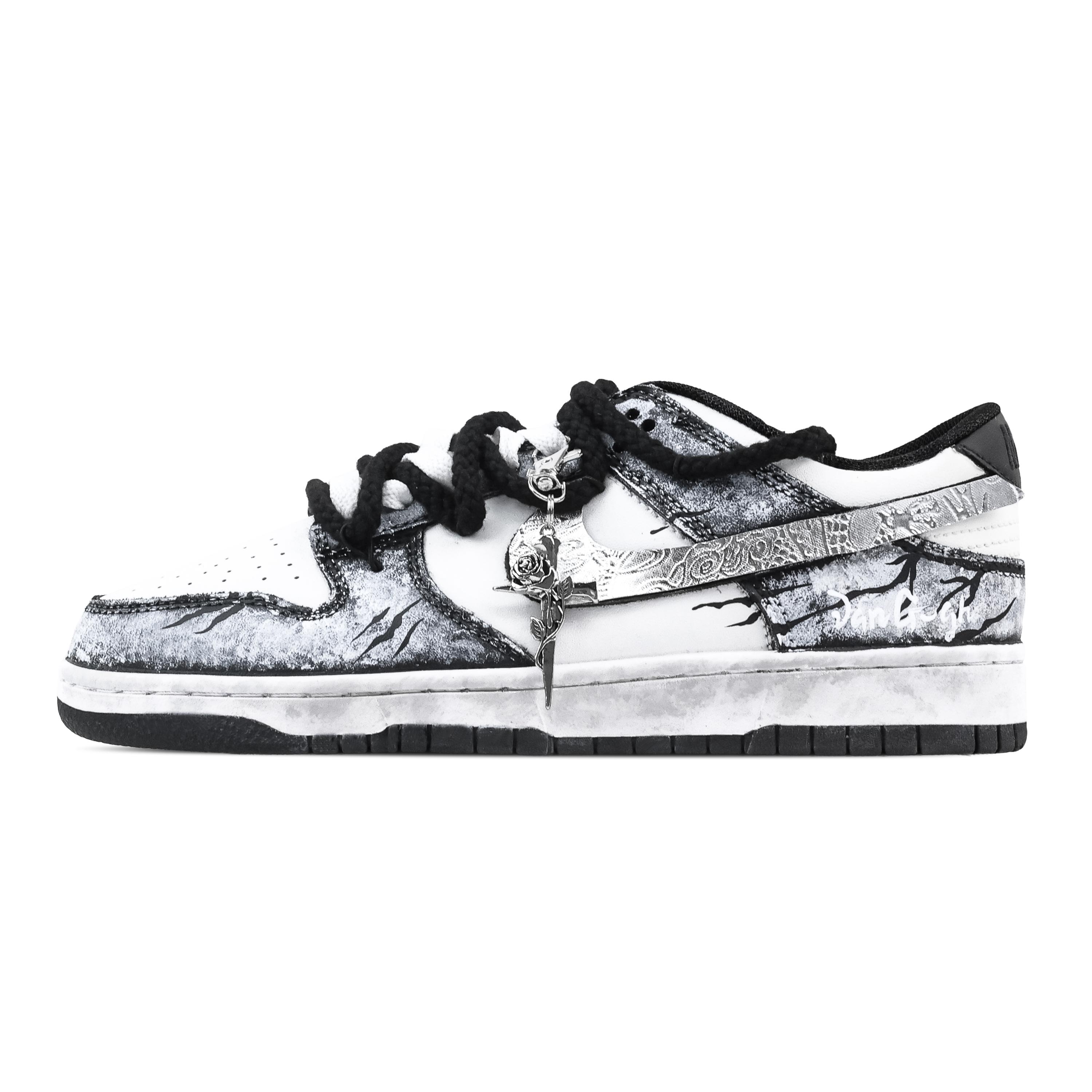 Nike Dunk Starry Silver Light Abrasion Resistant Low top Skateboard Shoes Unisex Black White HF5441-100(Team773-1) 42.5
Nike Dunk Starry Silver Light Abrasion Resistant Low top Skateboard Shoes Unisex Black White HF5441-100(Team773-1) 42.5