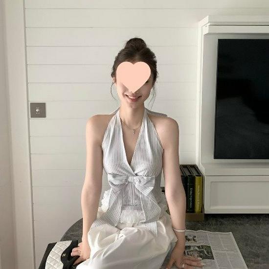 Women s Summer French Striped Lace Halter Camisole with Bow Backless Design M
Women s Summer French Striped Lace Halter Camisole with Bow Backless Design M