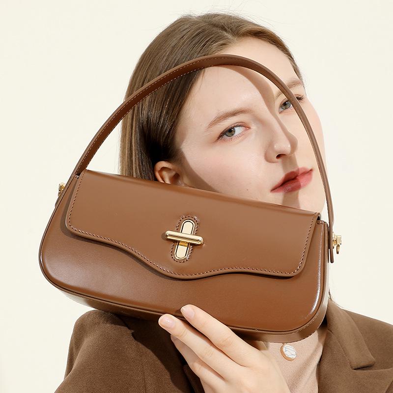 2025 Spring/Summer Genuine Leather Women s Baguette Handbag - High-End Shoulder & Messenger Underarm Bag 26*5.5*13 cm
2025 Spring/Summer Genuine Leather Women s Baguette Handbag - High-End Shoulder & Messenger Underarm Bag 26*5.5*13 cm