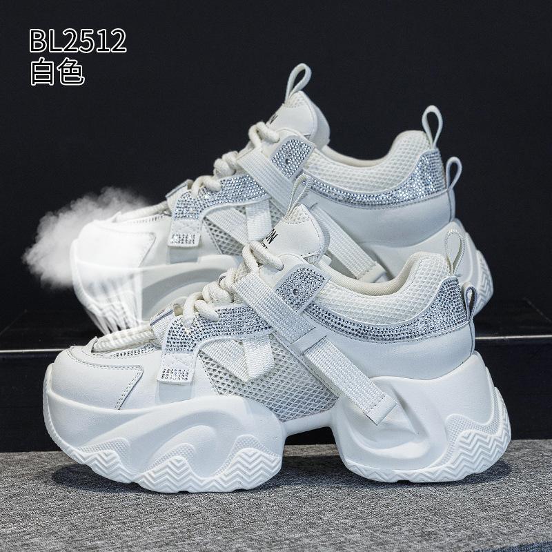 Thick-soled mesh dad shoes summer new thin small breathable sports and leisure shoes 34 белый
Thick-soled mesh dad shoes summer new thin small breathable sports and leisure shoes 34 белый