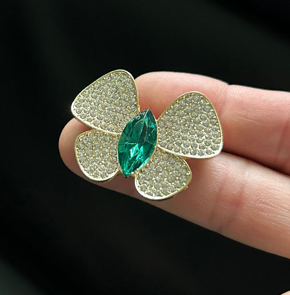 1Pc Trendy Butterfly Brooch Zinc Alloy Crystal Women s Jewelry Multi Occasion Holiday Commemorative Decoration Backpack Clothes зелений
1Pc Trendy Butterfly Brooch Zinc Alloy Crystal Women s Jewelry Multi Occasion Holiday Commemorative Decoration Backpack Clothes зелений